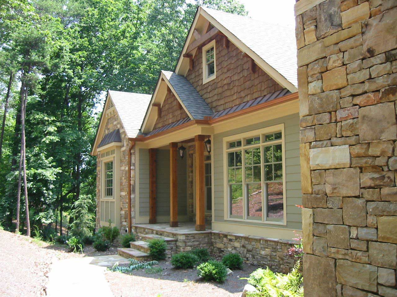 Color photograph of Vacation Home house plan (ThePlanCollection: House Plan #163-1011)