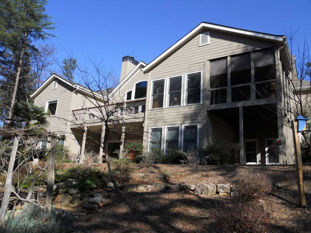 Rear View of this 4-Bedroom,3886 Sq Ft Plan -163-1020