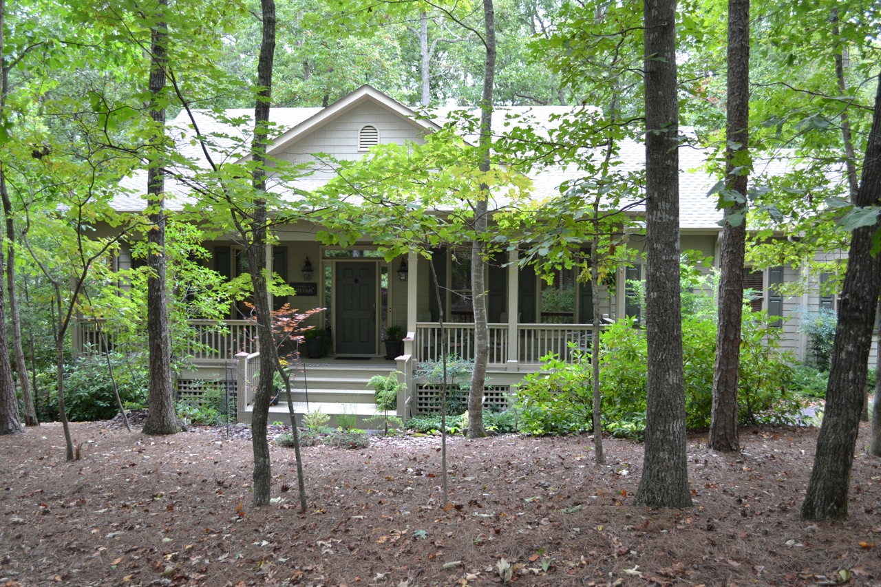 Front View of this 3-Bedroom, 1448 Sq Ft Plan - 163-1065