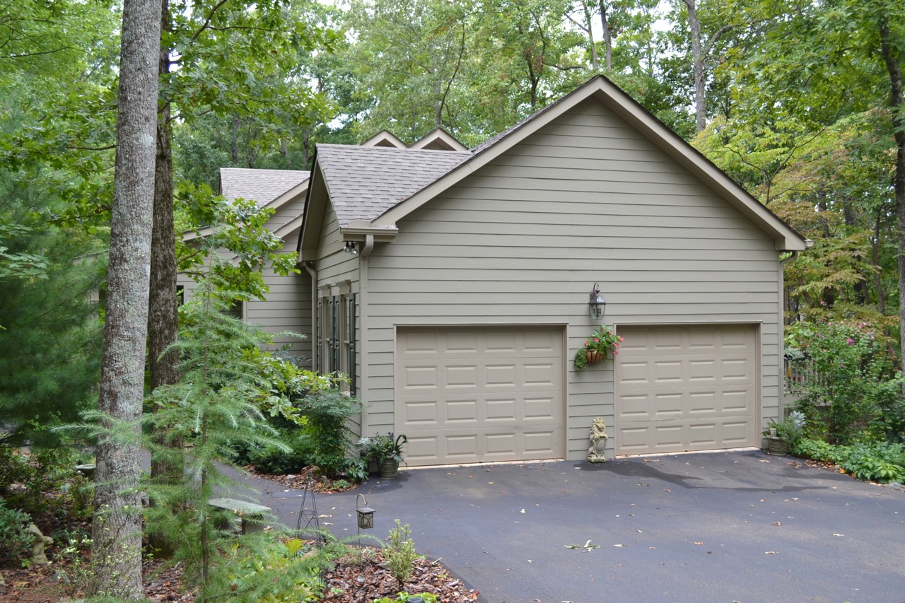 Home Plan Right Elevation of this 3-Bedroom,1448 Sq Ft Plan -163-1065
