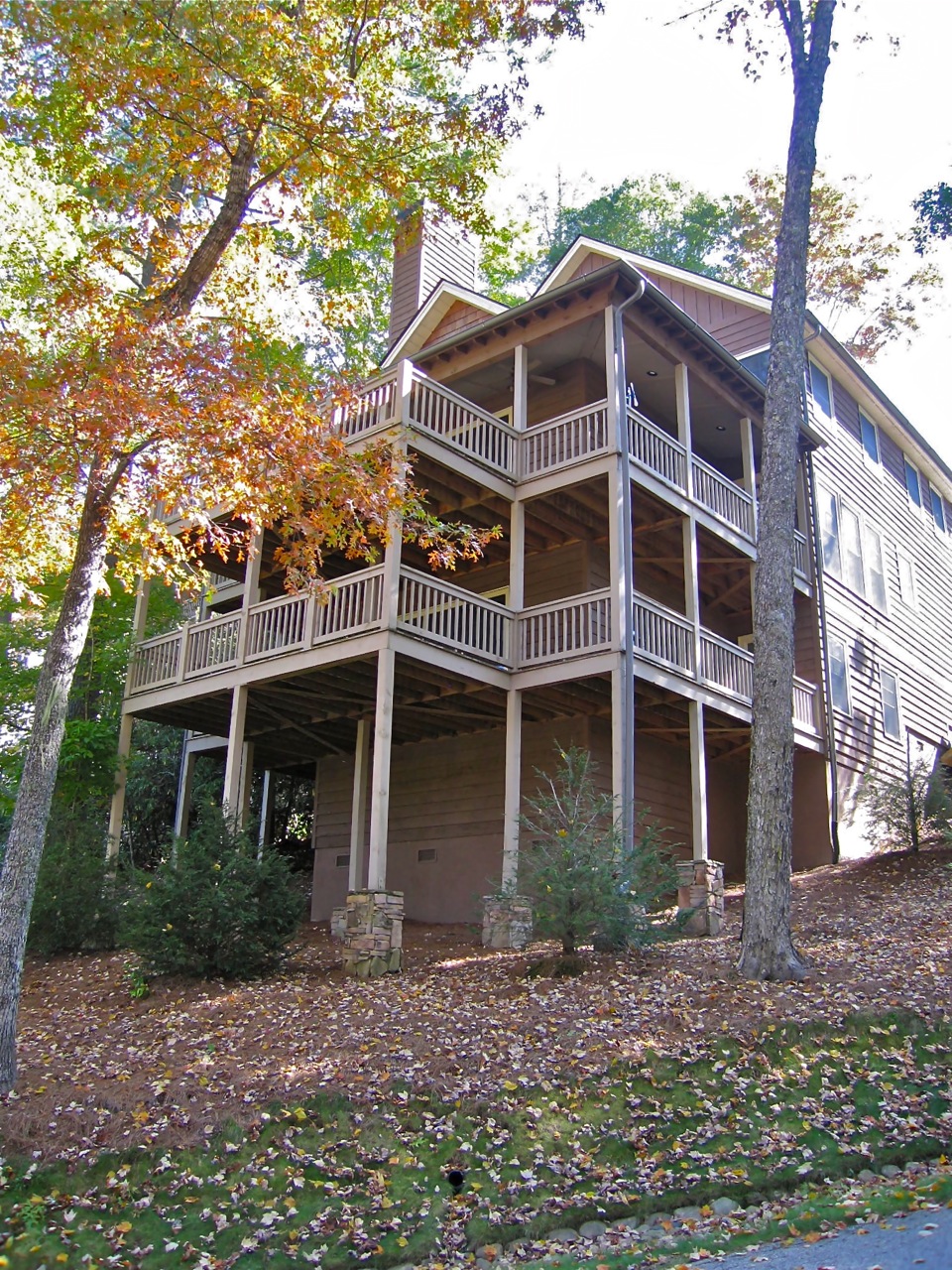 Rear View of this 3-Bedroom, 2249 Sq Ft Plan - 163-1071
