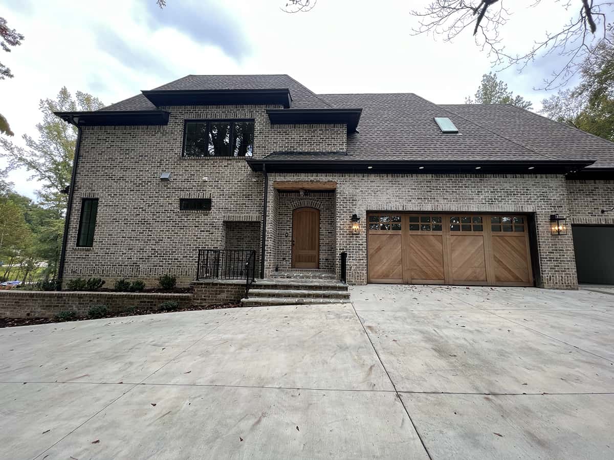 Right Side View of this 6-Bedroom,5655 Sq Ft Plan -163-1103