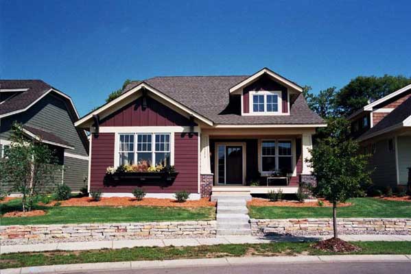 Bungalow home (ThePlanCollection: Plan #165-1085)