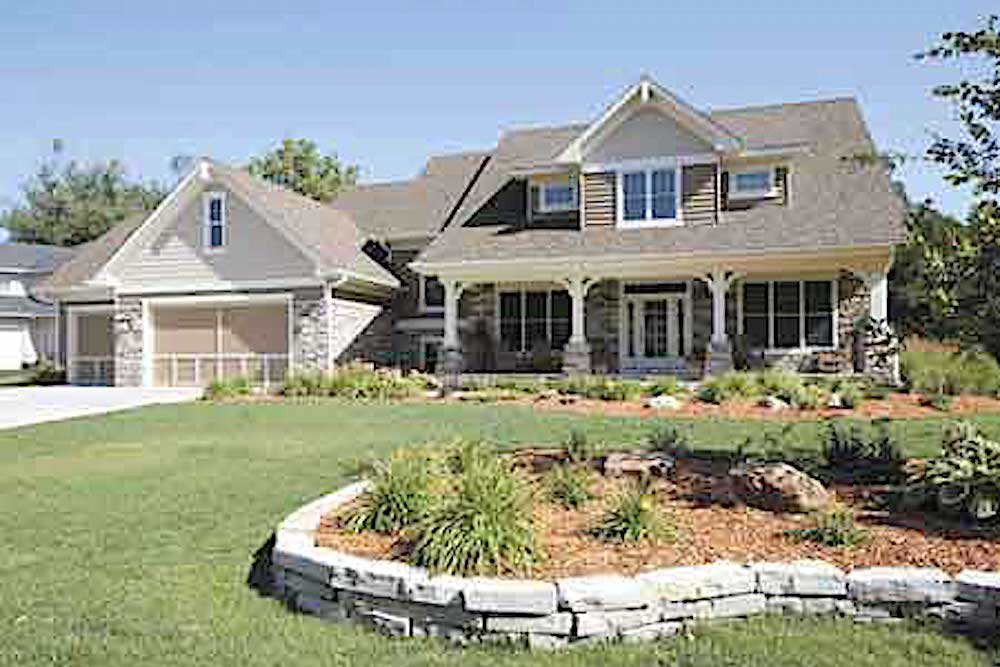 Country style home (ThePlanCollection: Plan #165-1094)