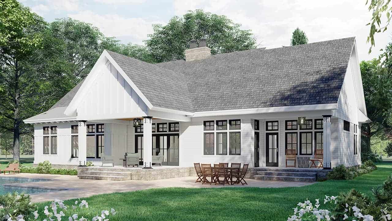 Rear View of this 3-Bedroom, 2419 Sq Ft Plan - 165-1157