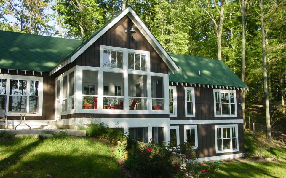 Color photograph of Vacation House Plan #168-1001.