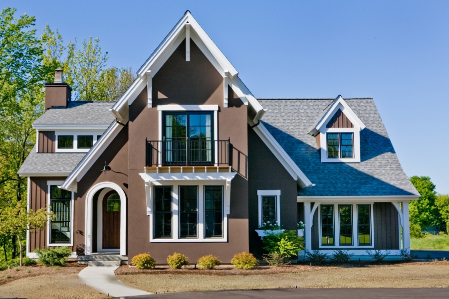 Front elevation of Transitional home (ThePlanCollection: House Plan #168-1088)
