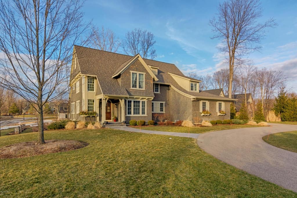 Left Side View of this 4-Bedroom,4657 Sq Ft Plan -168-1146