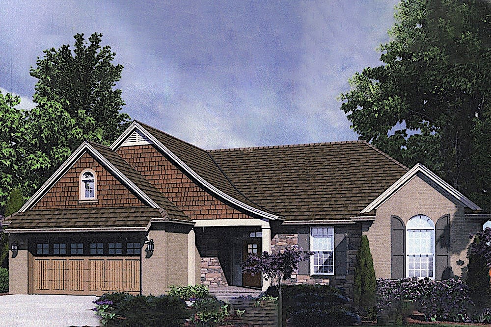 Traditional home (ThePlanCollection: Plan #169-1033)