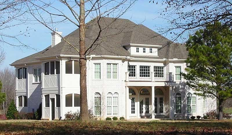 Front view of In-Law Suite home (ThePlanCollection: House Plan #170-1006)