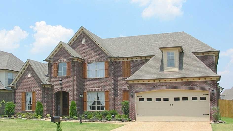 Front view of Country home (ThePlanCollection: House Plan #170-1451)