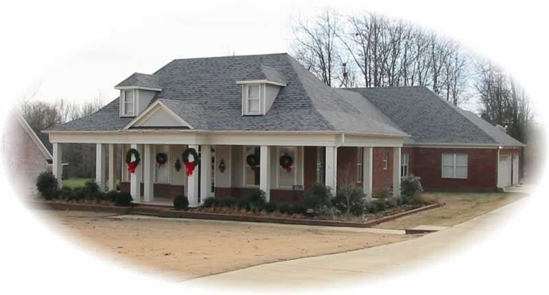 Front view of Country home (ThePlanCollection: House Plan #170-2073)