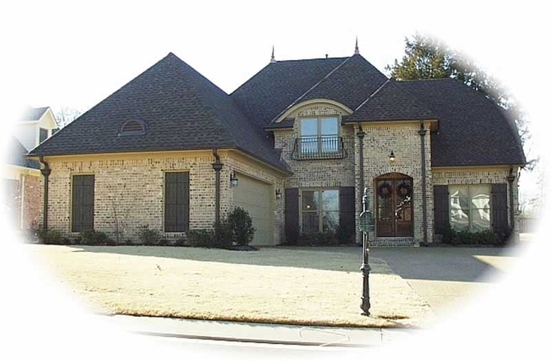 Front view of Country home (ThePlanCollection: House Plan #170-2118)