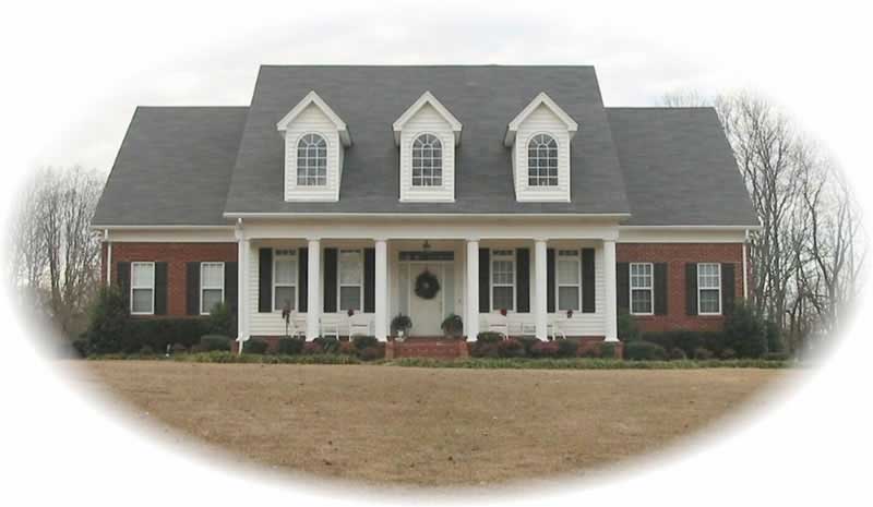 Front view of Country home (ThePlanCollection: House Plan #170-3206)