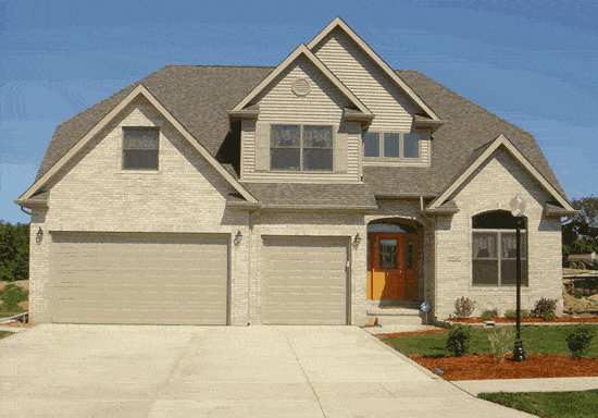 Front elevation of Traditional home (ThePlanCollection: House Plan #178-1121)