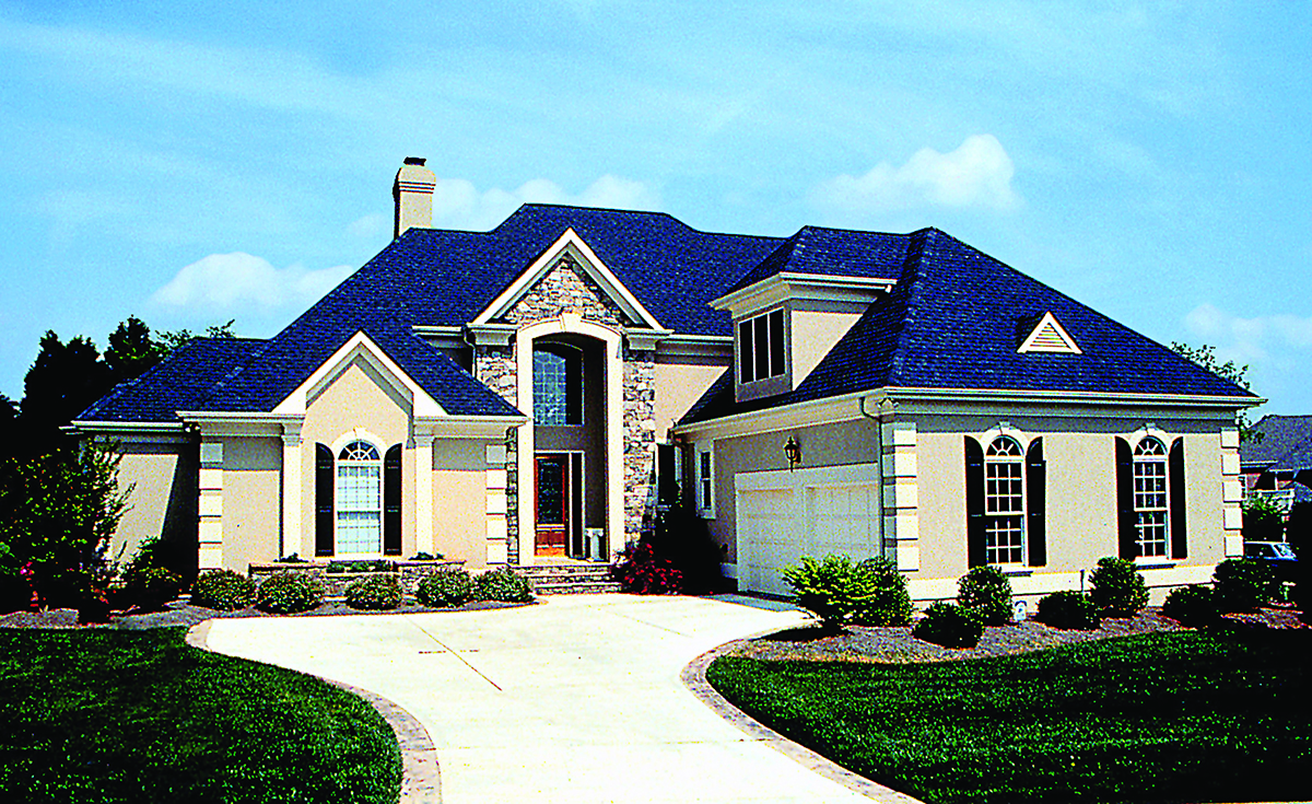 Front elevation of Traditional home (ThePlanCollection: House Plan #180-1014)