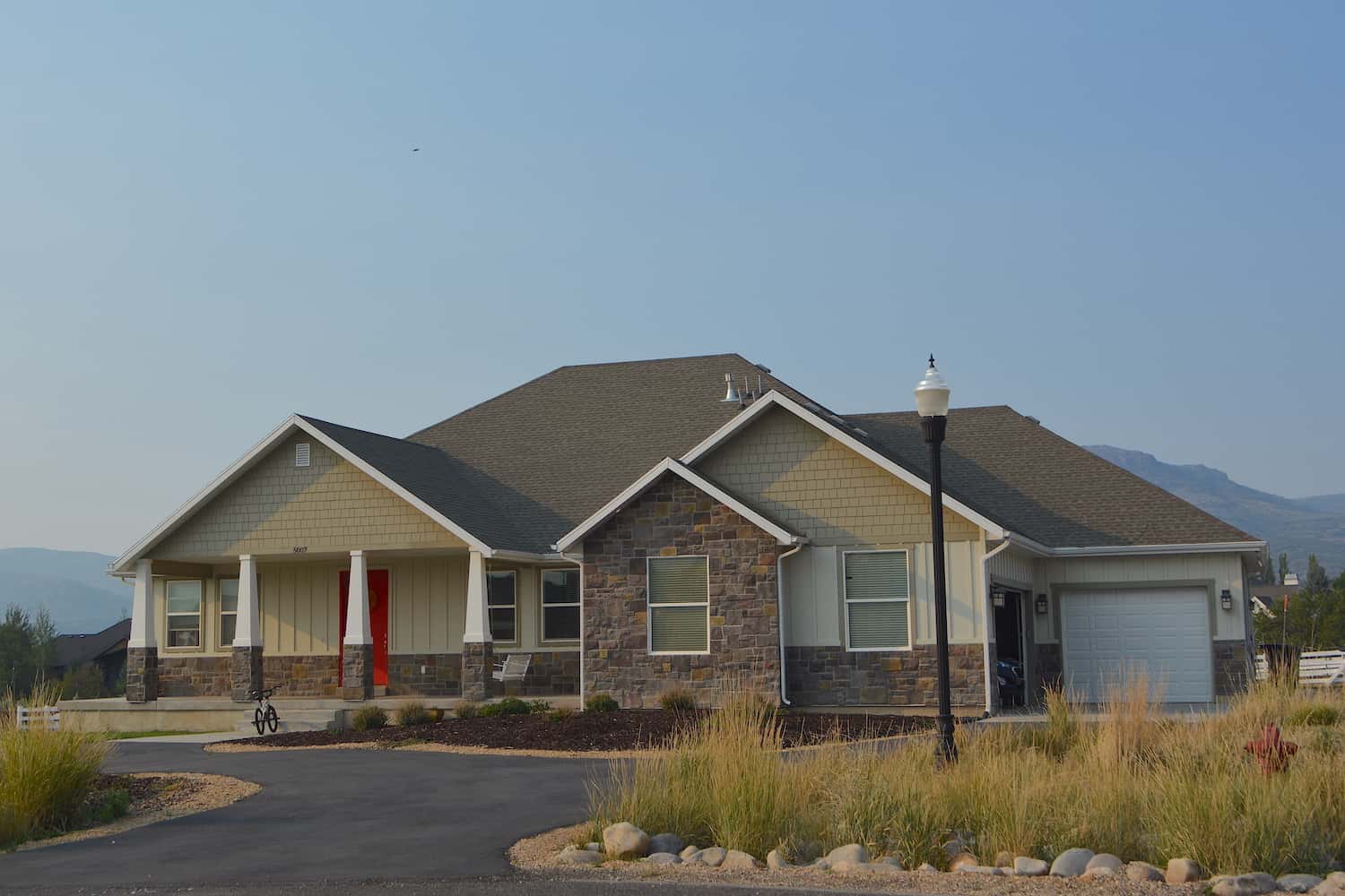 Right Side View of this 6-Bedroom,2343 Sq Ft Plan -187-1003
