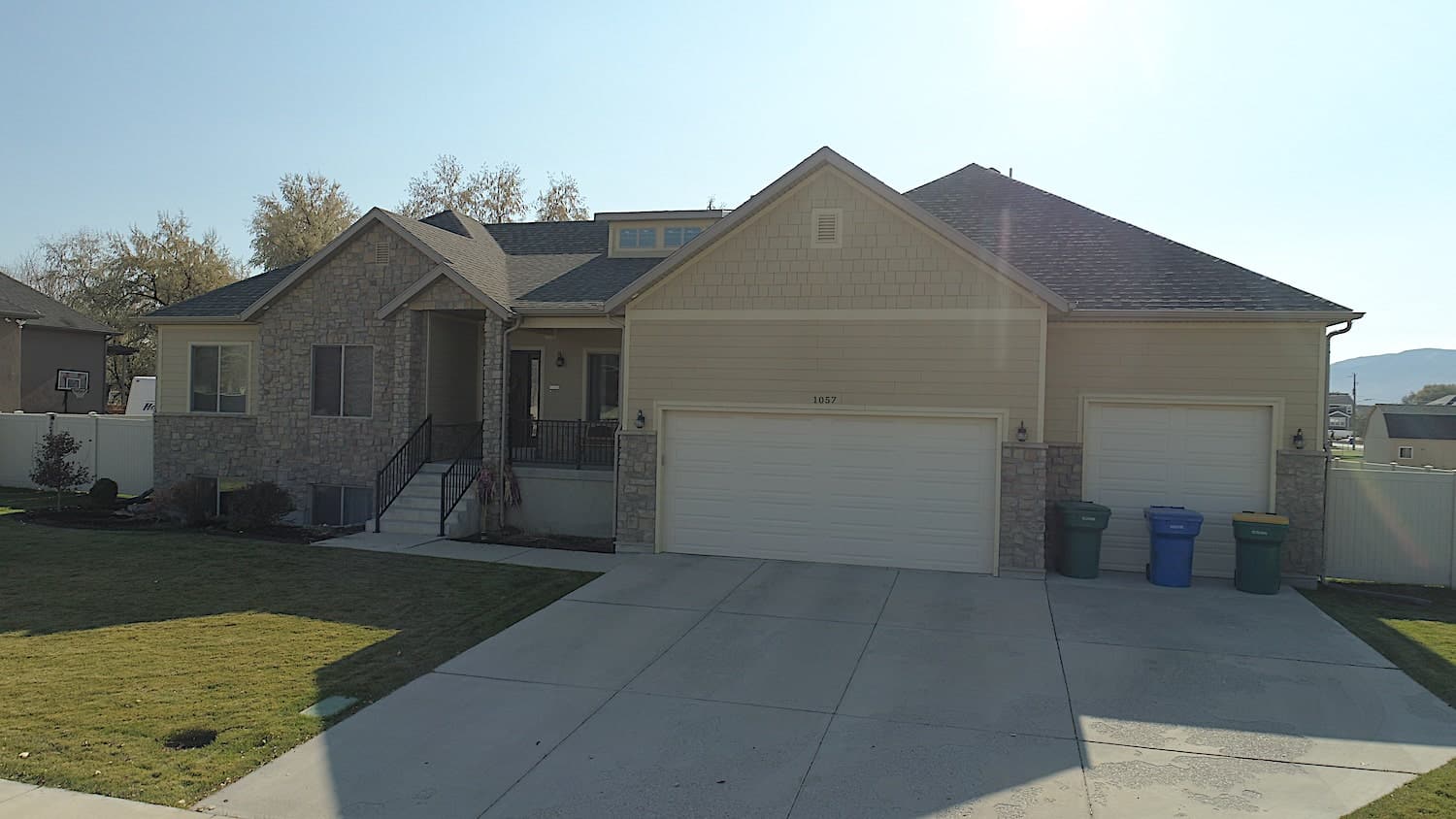 Garage of this 3-Bedroom,1555 Sq Ft Plan -187-1048