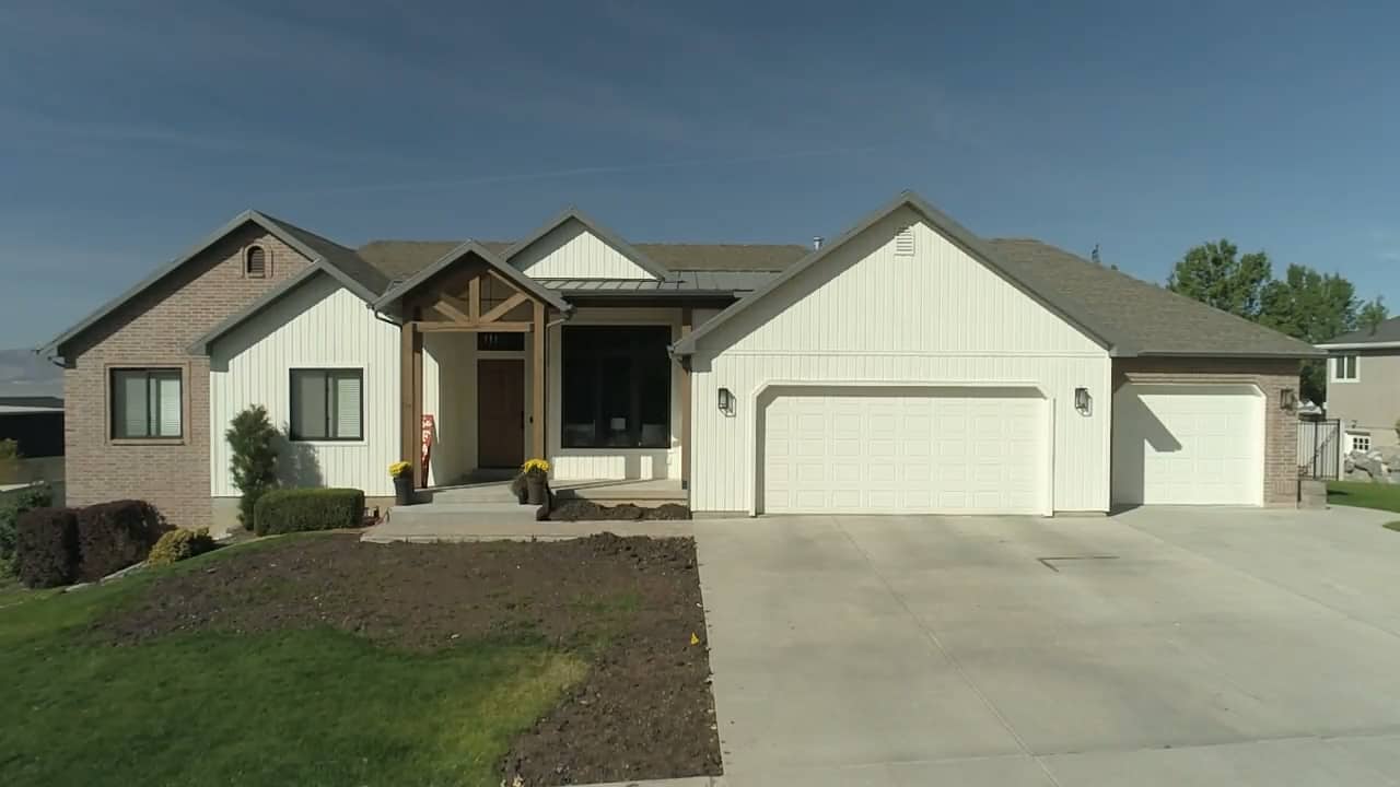 Front View of this 3-Bedroom,2199 Sq Ft Plan -187-1075