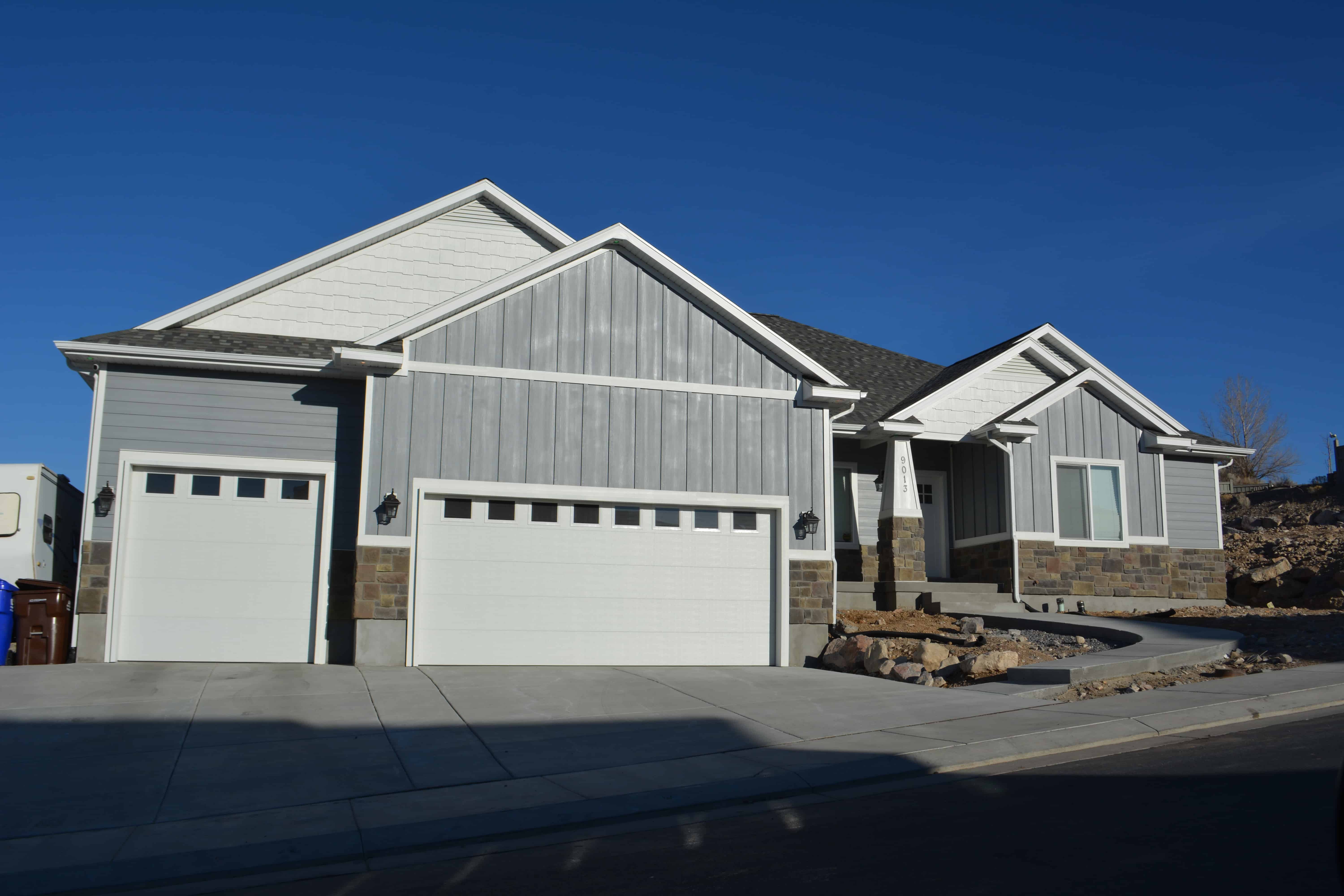 Garage of this 5-Bedroom,2254 Sq Ft Plan -2254