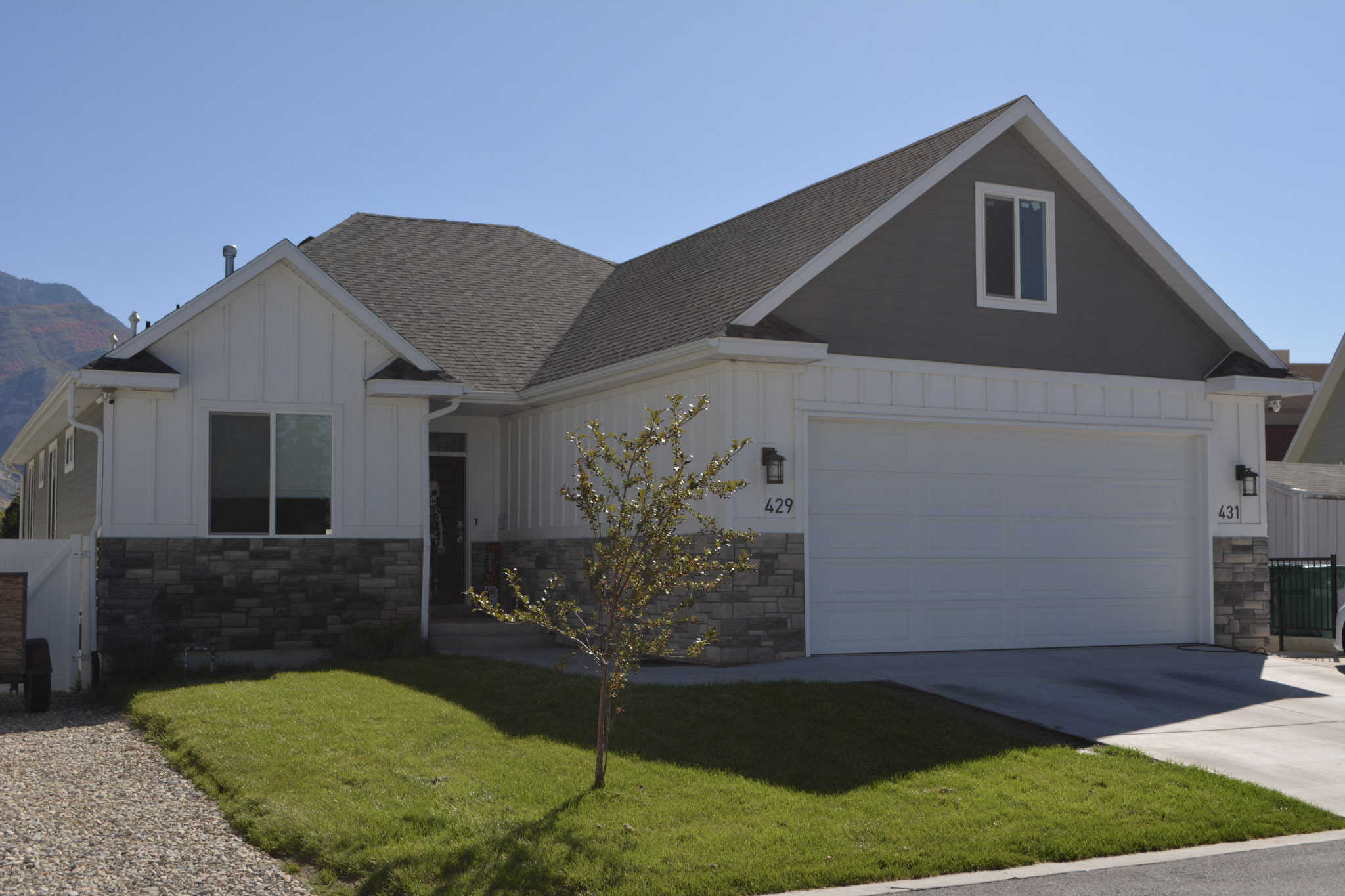 Left Side View of this 3-Bedroom,1635 Sq Ft Plan -187-1149