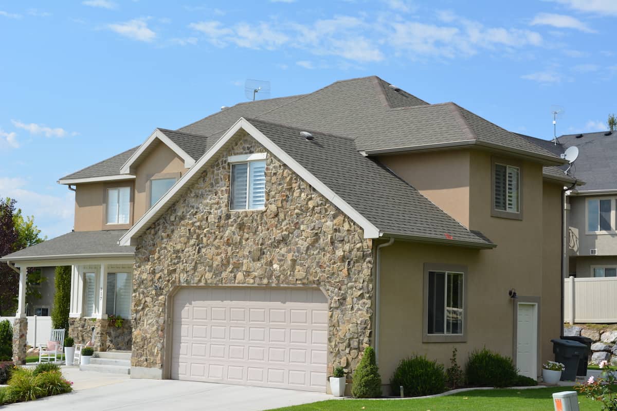Right Side View of this 3-Bedroom,2026 Sq Ft Plan -187-1156