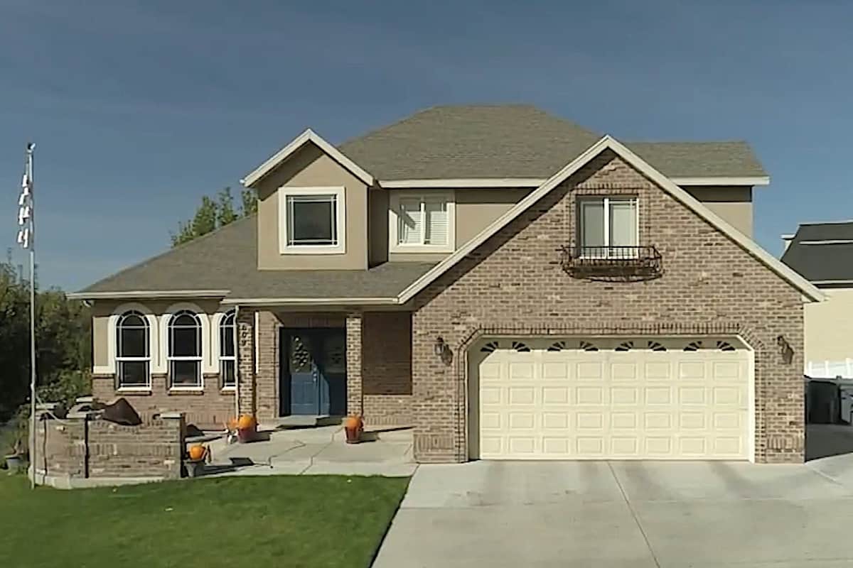 Front View of this 3-Bedroom,2026 Sq Ft Plan -187-1156