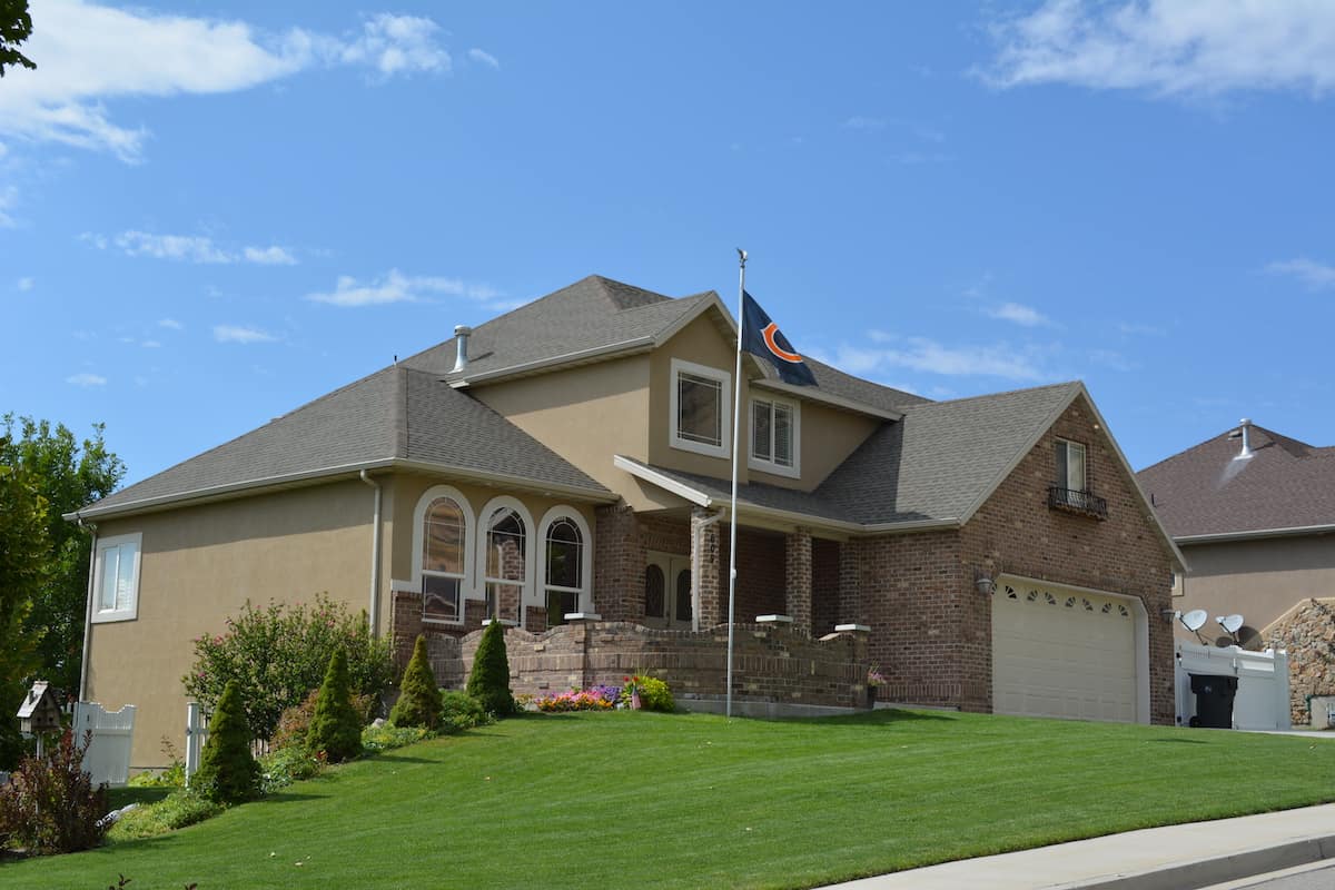Right Side View of this 3-Bedroom,2026 Sq Ft Plan -187-1156
