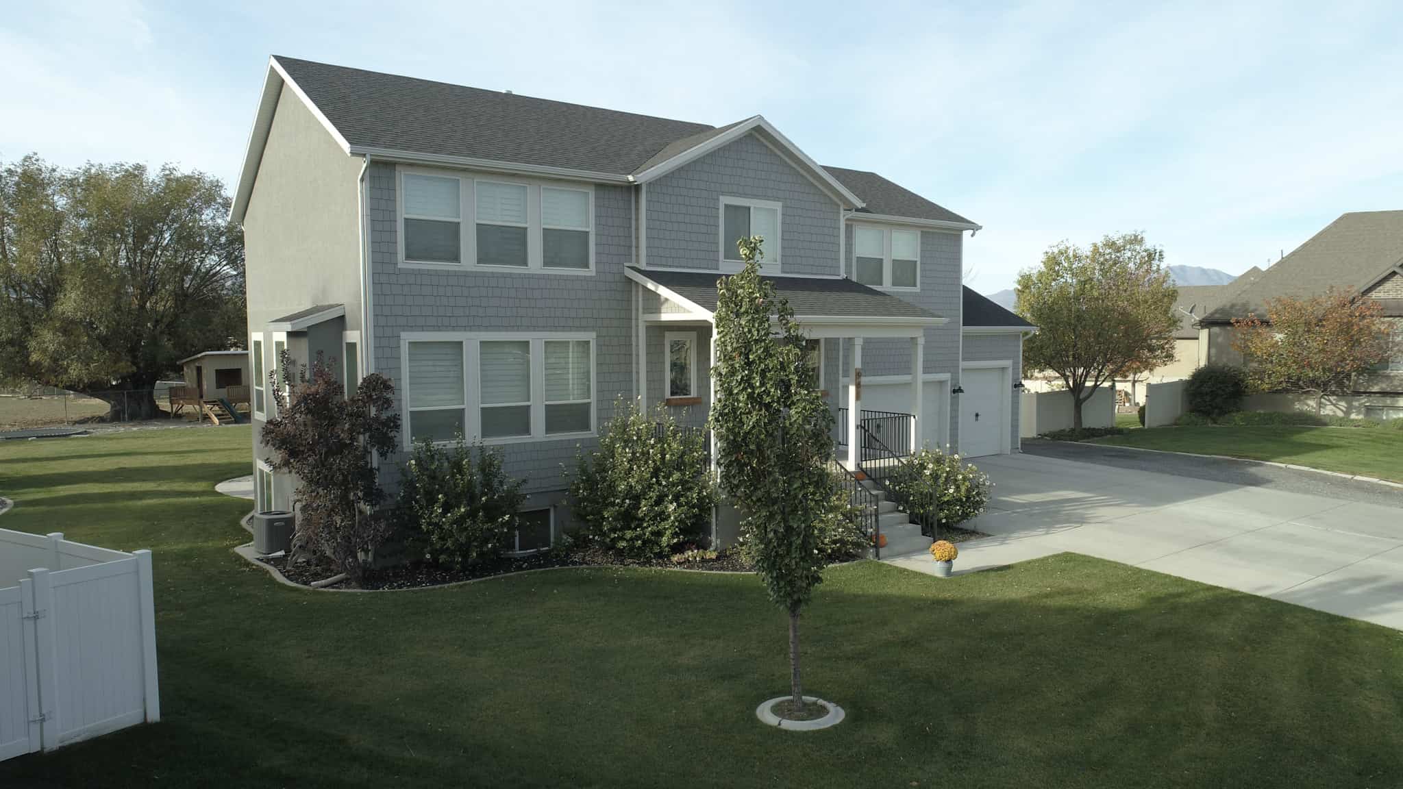 Left Side View of this 5-Bedroom,2483 Sq Ft Plan -187-1180