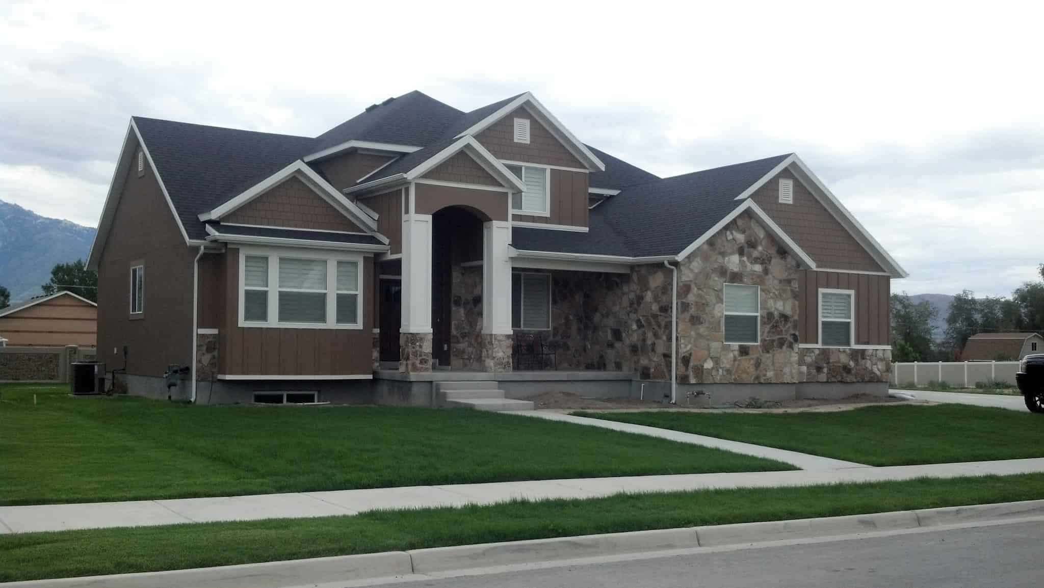 Left Side View of this 4-Bedroom,2504 Sq Ft Plan -187-1211