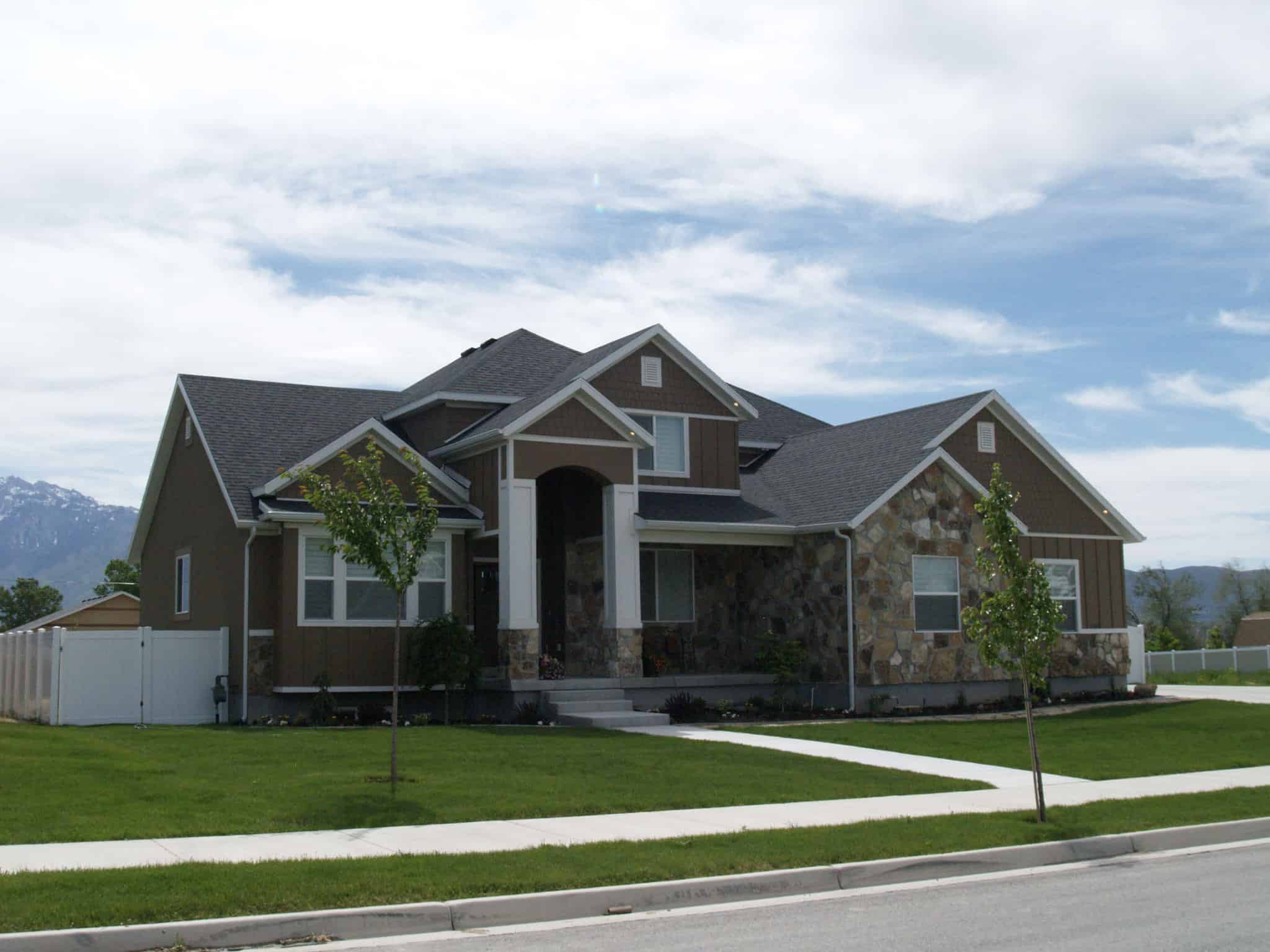 Left Side View of this 4-Bedroom,2504 Sq Ft Plan -187-1211