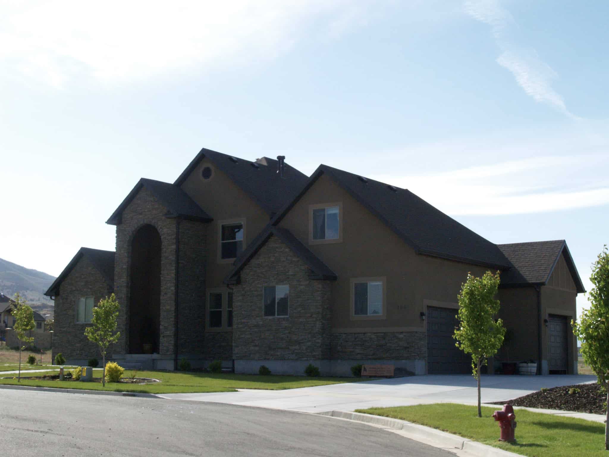 Front View of this 3-Bedroom,2575 Sq Ft Plan -187-1212