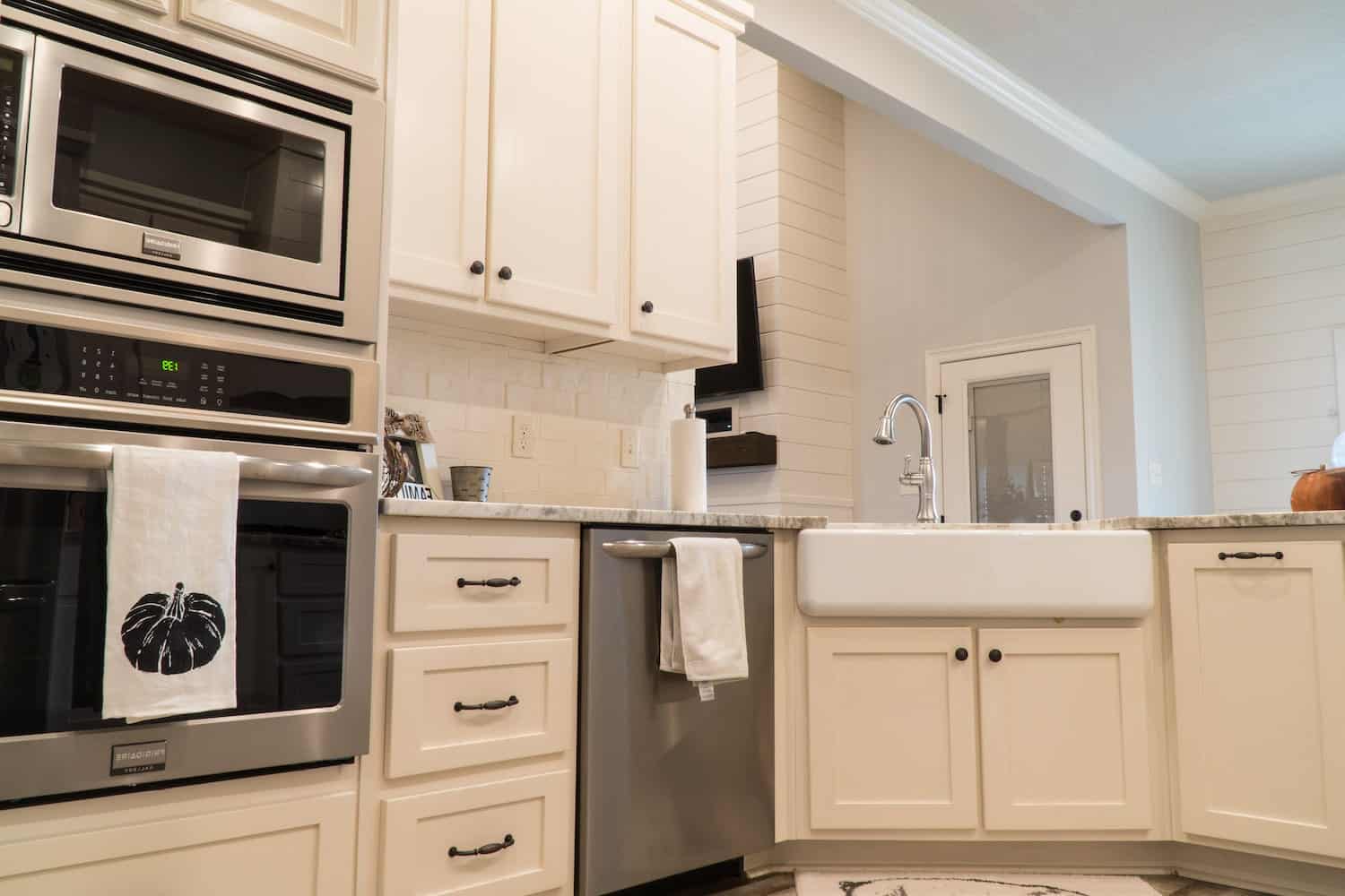 Kitchen of this 5-Bedroom,2513 Sq Ft Plan -193-1029