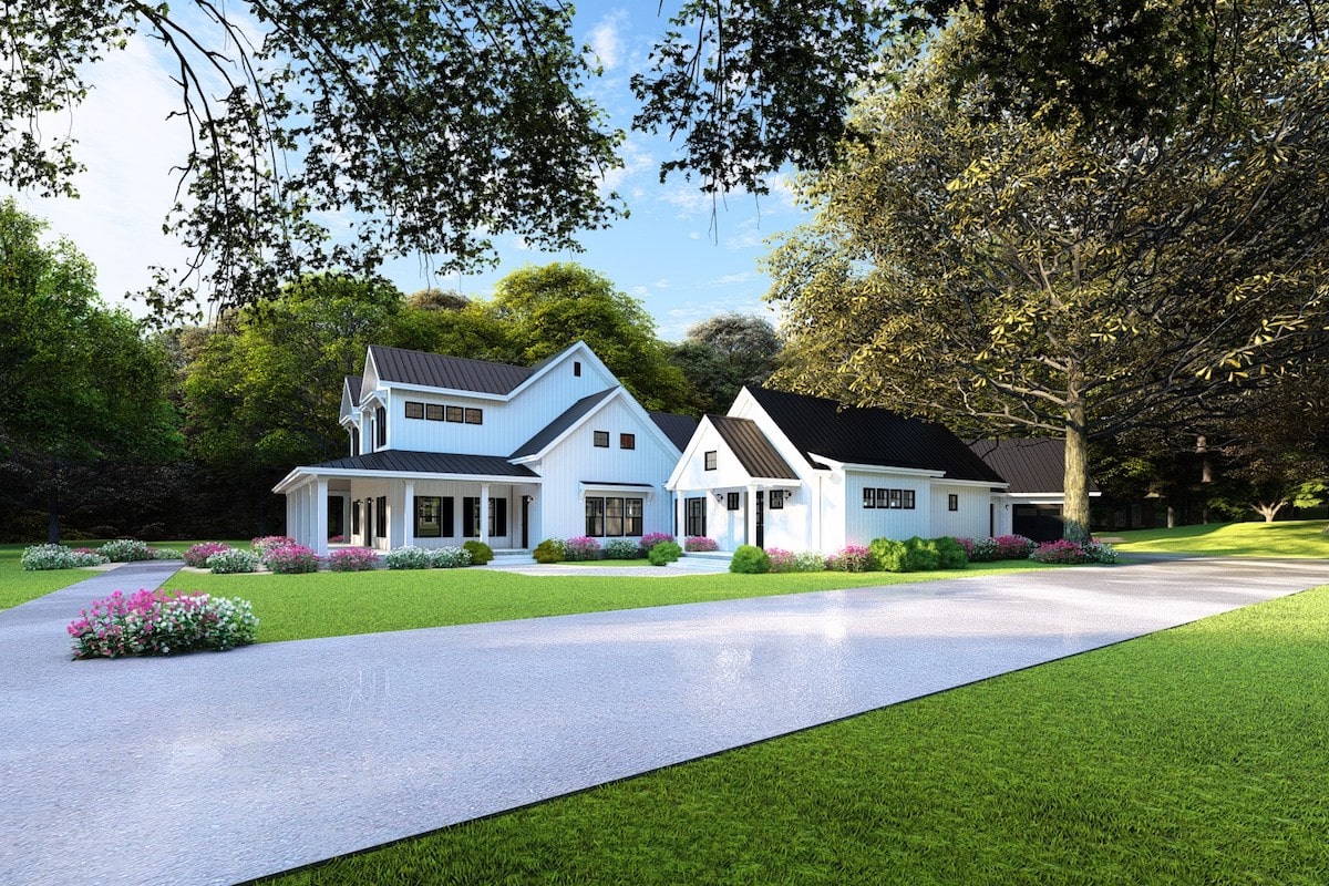Right Side View of this 4-Bedroom, 3342 Sq Ft Plan - 193-1072