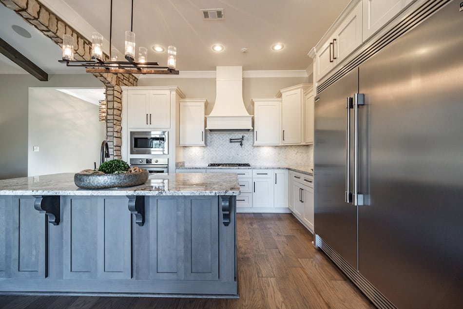 Kitchen: Breakfast Bar of this 4-Bedroom,2503 Sq Ft Plan -193-1122