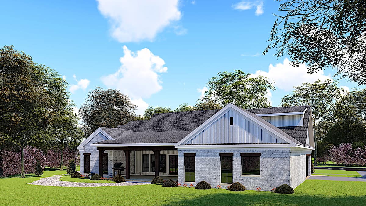 Rear View of this 3-Bedroom, 2112 Sq Ft Plan - 193-1149