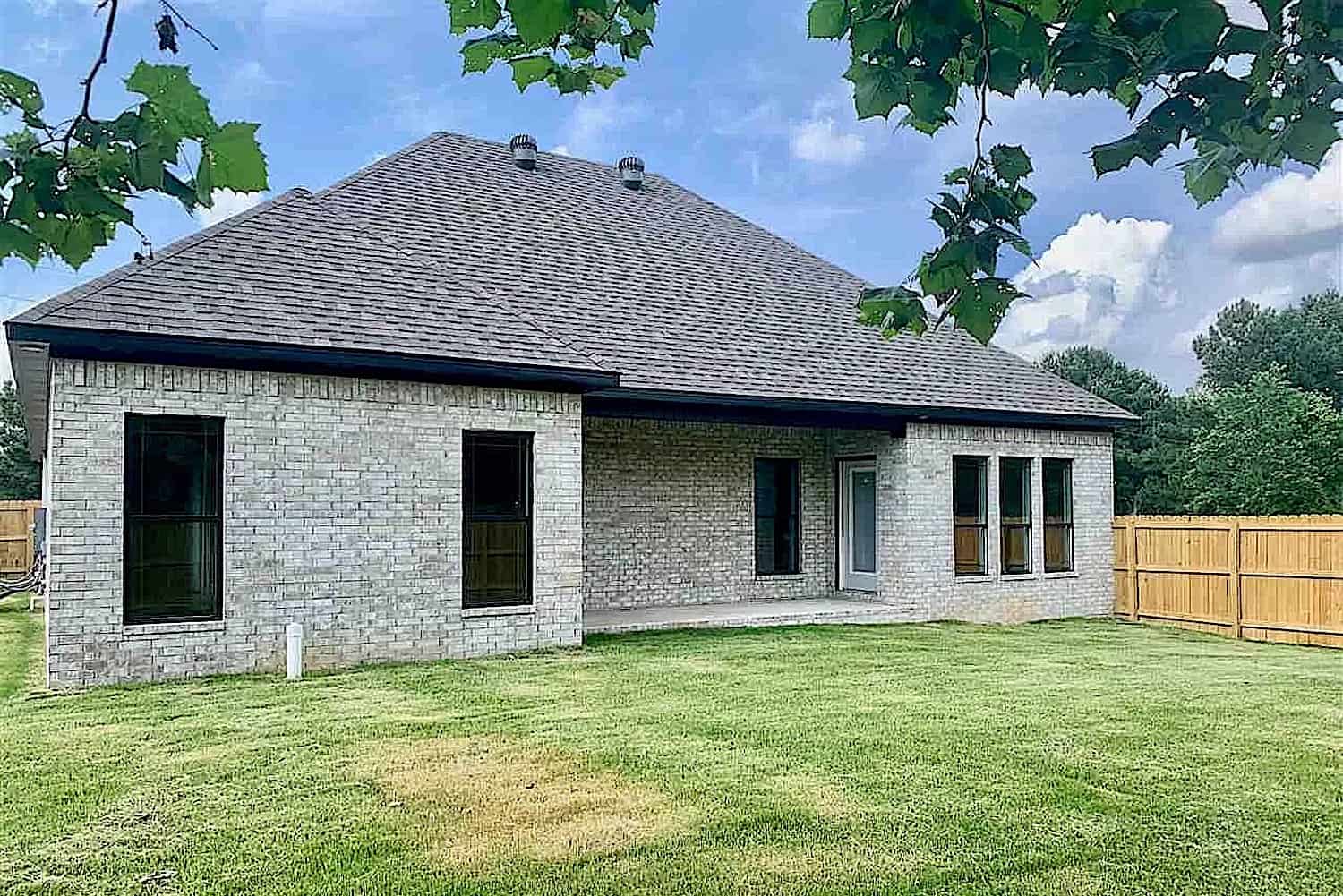 Rear View of this 3-Bedroom,1775 Sq Ft Plan -193-1208