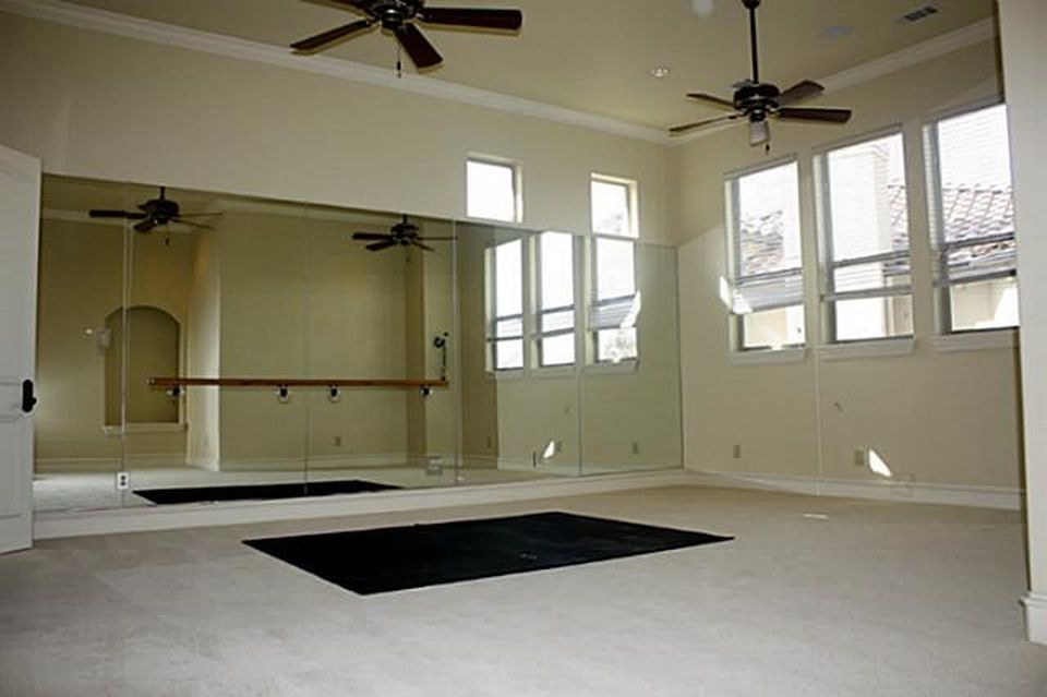 Home Interior Photograph of this 5-Bedroom,7575 Sq Ft Plan -7575