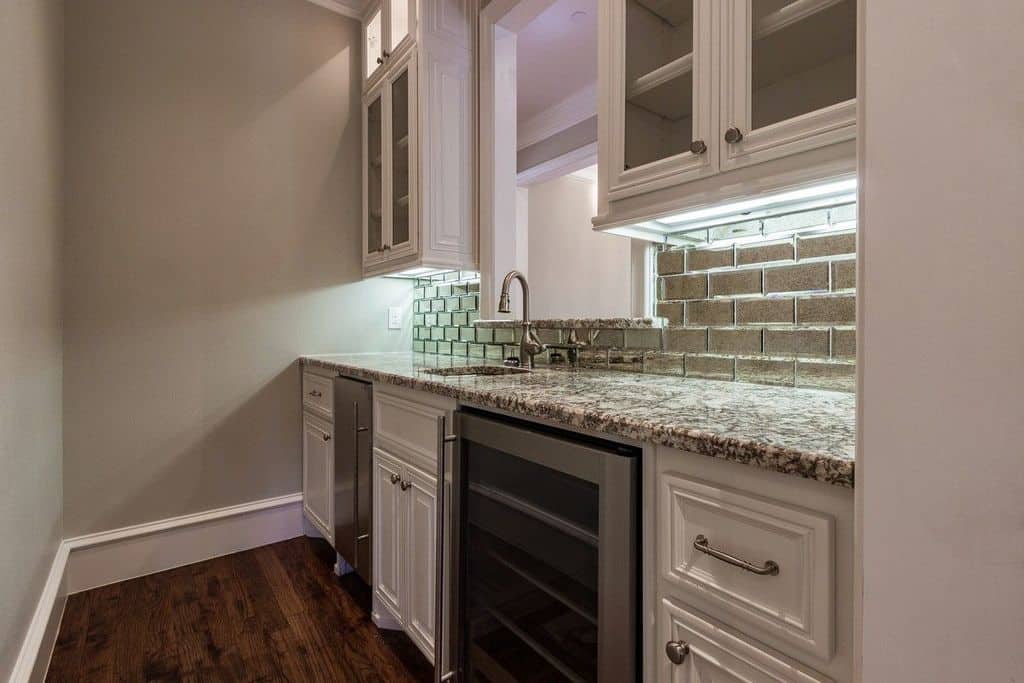 Butler’s Pantry of this 6-Bedroom,5618 Sq Ft Plan -195-1264