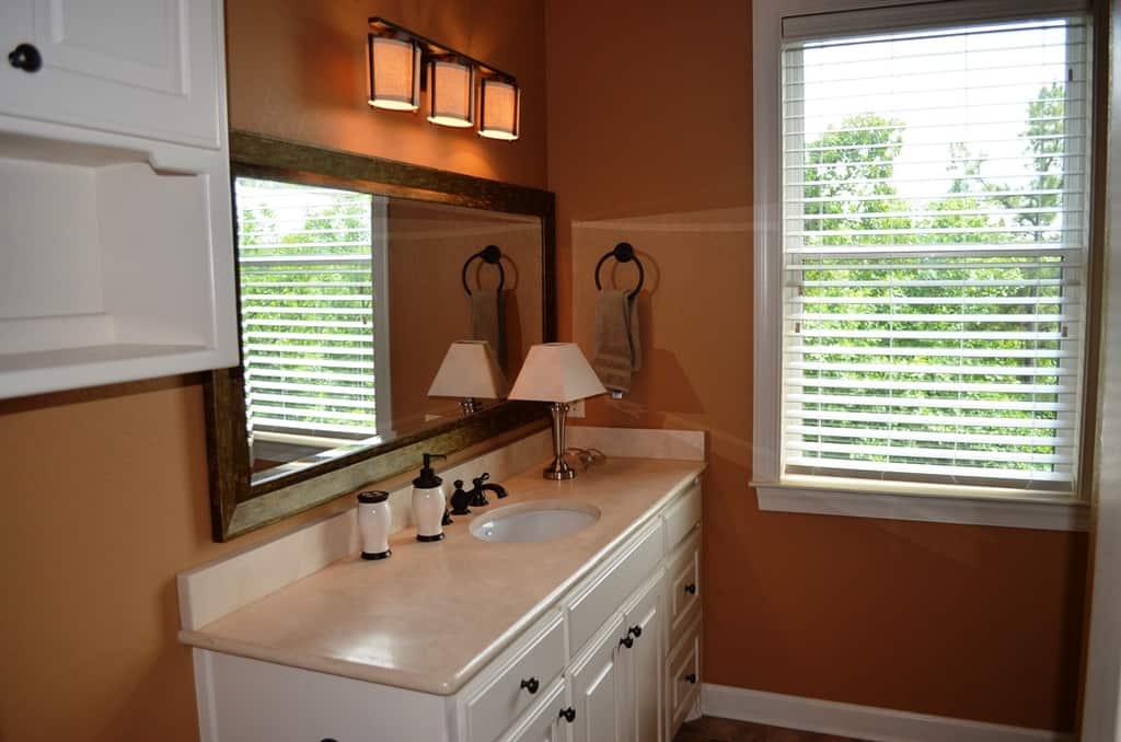 Bathroom of this 4-Bedroom,4314 Sq Ft Plan -195-1283