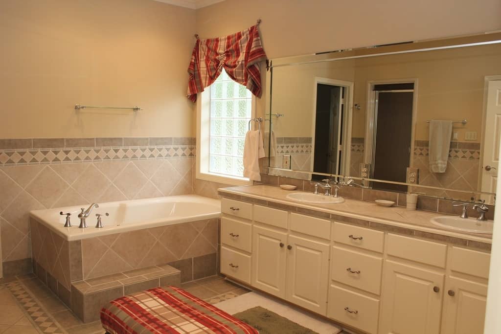 Master Bathroom of this 3-Bedroom,3024 Sq Ft Plan -195-1285
