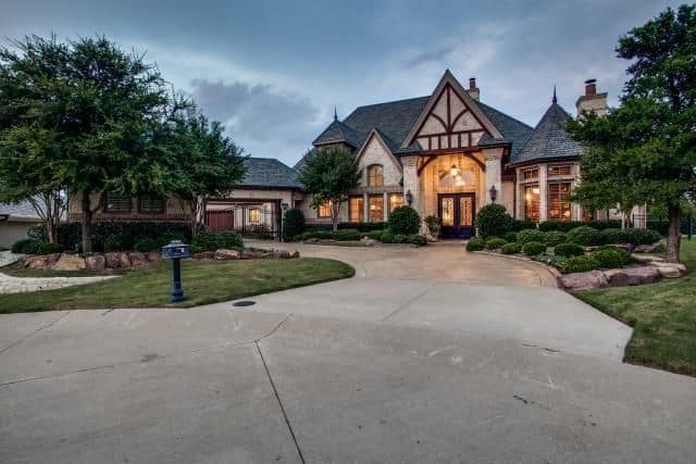 Home at Night of this 4-Bedroom,4957 Sq Ft Plan -195-1294