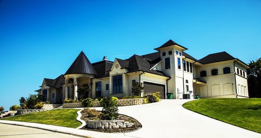 Front View of this 5-Bedroom, 7685 Sq Ft Plan - 195-1301