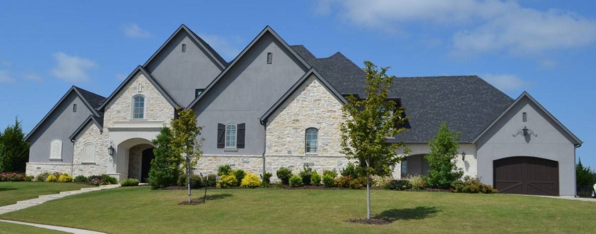 Front View of this 4-Bedroom,4416 Sq Ft Plan -195-1313