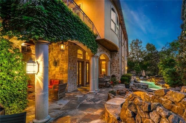 Home at Night of this 4-Bedroom,6093 Sq Ft Plan -195-1339