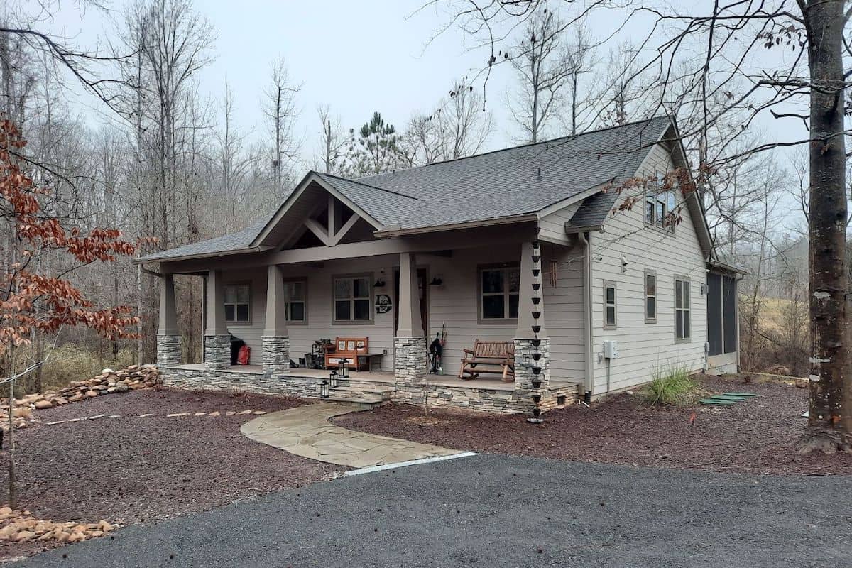 Front View of this 2-Bedroom,2033 Sq Ft Plan -196-1013
