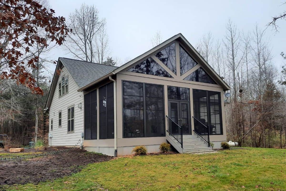 Rear View of this 2-Bedroom,2033 Sq Ft Plan -196-1013