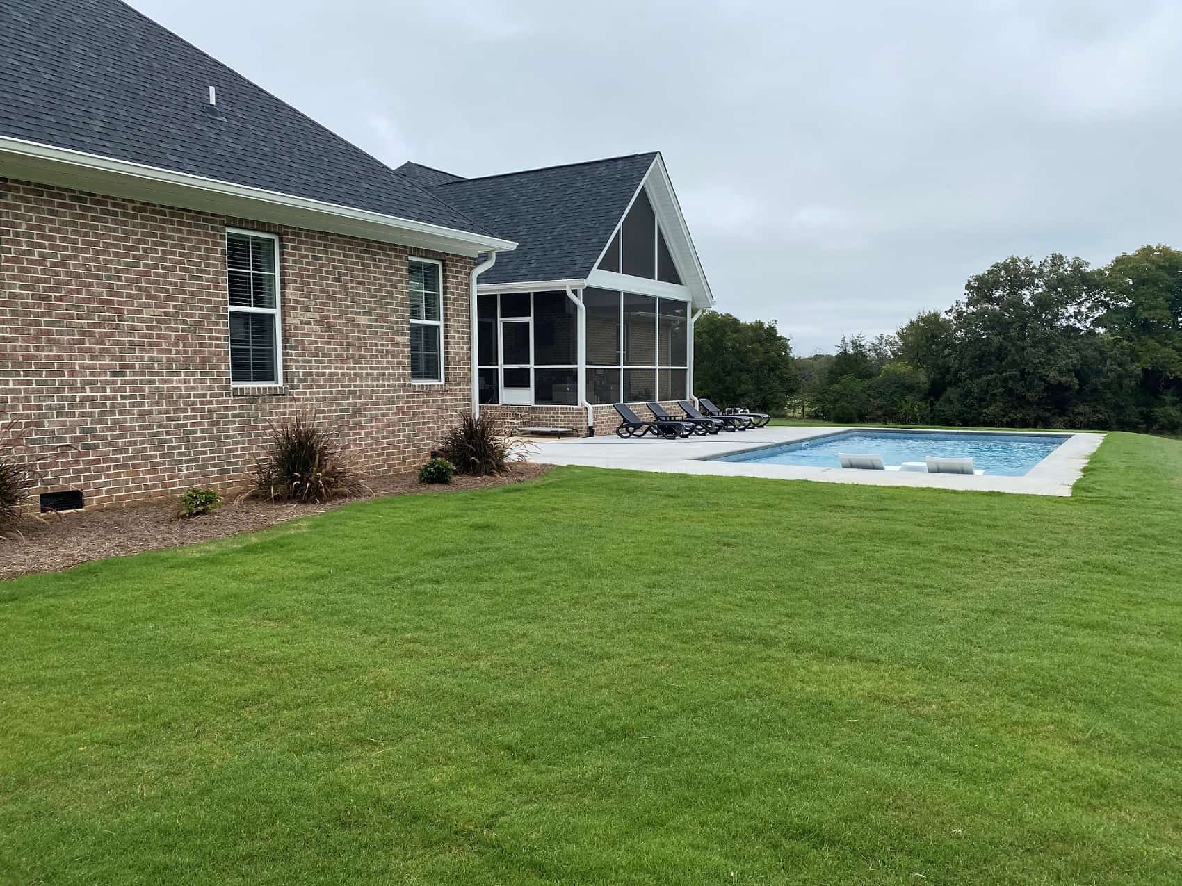 Rear View of this 3-Bedroom,2816 Sq Ft Plan -196-1077