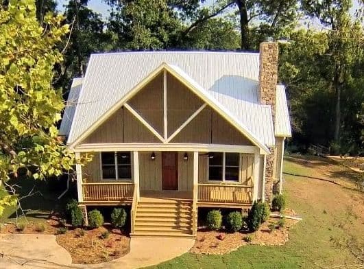 Front View of this 2-Bedroom, 2065 Sq Ft Plan - 196-1124