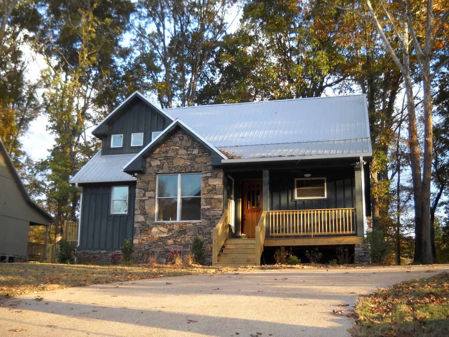 Front View of this 3-Bedroom,1841 Sq Ft Plan -196-1131